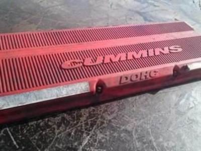 Used Valve Cover For Cummins ISX Engine