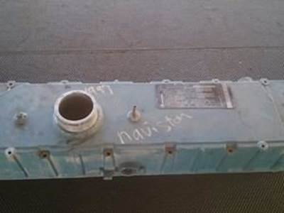 International DT466E Engine Valve Cover