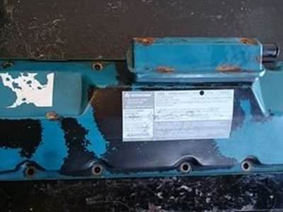 Good Clean And Inspected International T444E Valve Cover