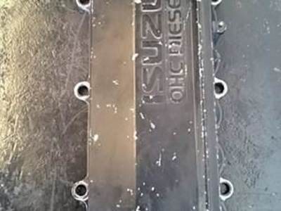 Good Clean And Inspected Isuzu 4HE1 Valve Cover