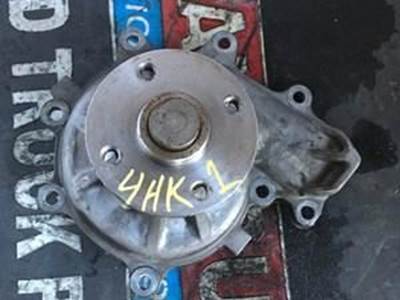 Used Water Pump For A Isuzu 4HK1 Engine