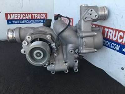 Used Water Pump Assembly With Coolant Filter And Thermostat Housing For Paccar