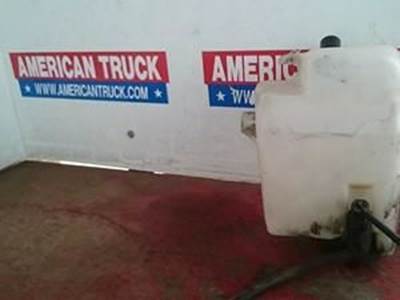 Used Windshield Washer Reservoir For ForD