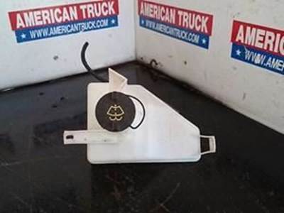 Used Windshield Washer Reservoir For 2004 ForD F350 Superduty