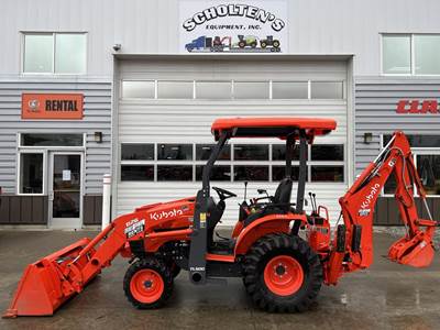 Kubota B26 Backhoe