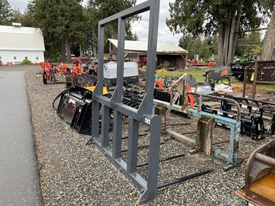 H. D. Industries BIG BEAR Bale Spear