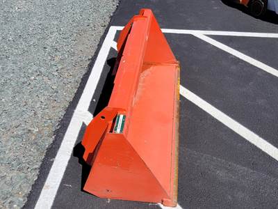 Kubota B2356 Bucket