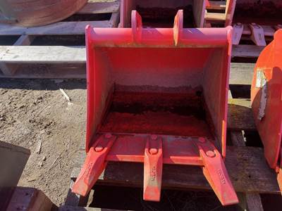 Kubota BT2416 Bucket