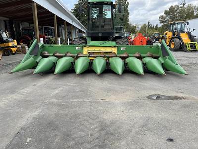 John Deere 893 Corn Head