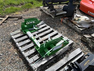 John Deere 832650 Coupler