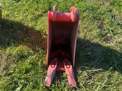 Kubota BT2930A Ditching Bucket