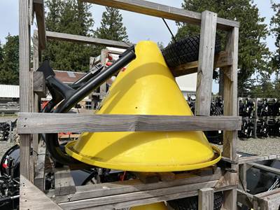 Land Pride PTS700 Dry Fertilizer Applicator