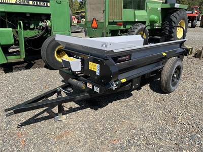 Wallenstein MX80P Dry Manure Spreader