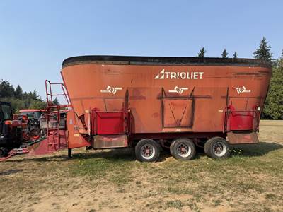 TRIOLIET SOLOMIX 3-4600ZK TR Feed Wagon