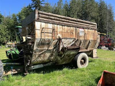 Loewen Bilt 680 Feeder