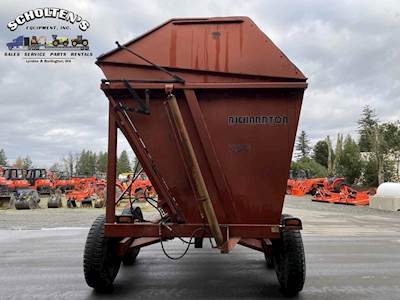 RICHARDTON 700 Forage Box
