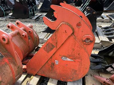 Kubota BT4582 Bucket
