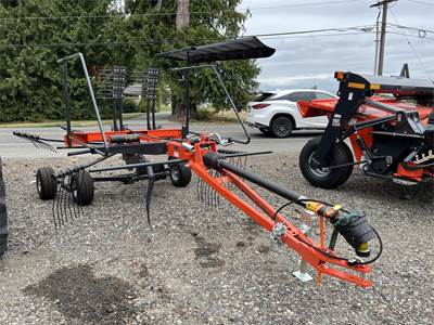 Kubota RA1047T Hay Rake