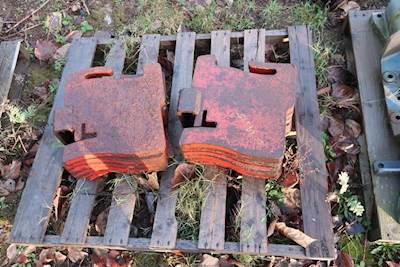 International FRONT WEIGHTS