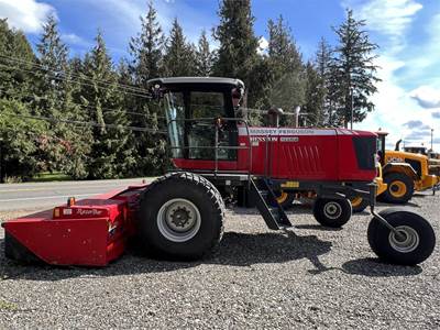 Massey Ferguson WR9760 Mower Conditioner