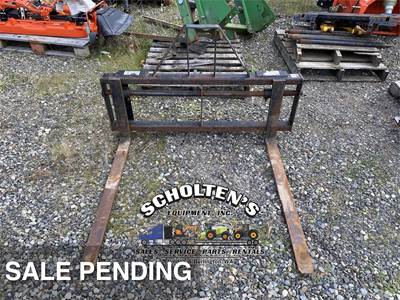 Armstrong AG 2000LB Pallet Fork