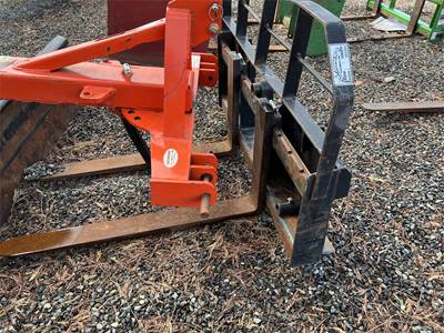 Land Pride PFL1242 Pallet Fork