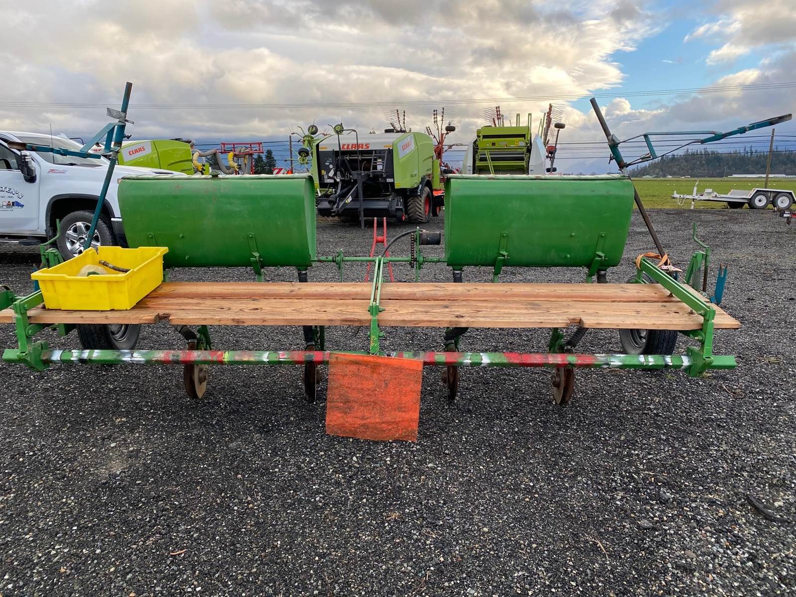 2004 Custom Made 4R Planter / Row Unit For Sale Burlington, WA 2171
