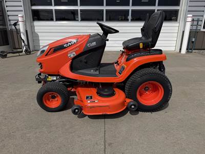 Kubota GR2120 Riding Lawn Mower