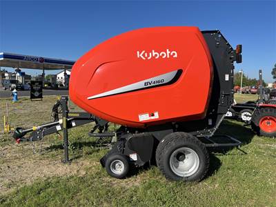 Kubota BV4160 PREMNET Round Baler