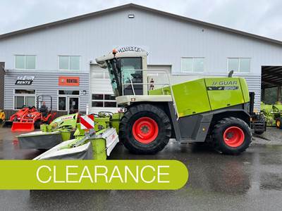 Claas JAGUAR 8700 Self-Propelled Forage Harvester