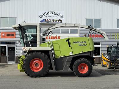Claas JAGUAR 900 Self-Propelled Forage Harvester