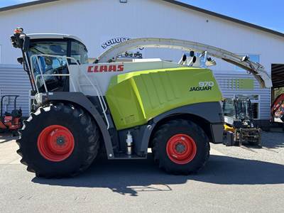 Claas JAGUAR 970 Self-Propelled Forage Harvester