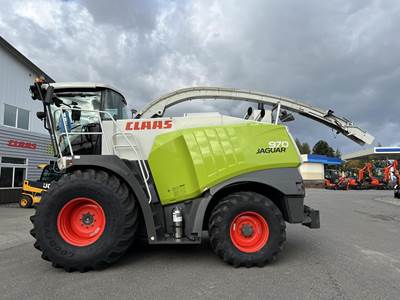 Claas JAGUAR 970 Self-Propelled Forage Harvester
