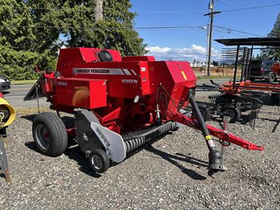 Massey Ferguson 1836 Square Hay Baler