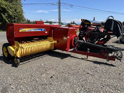 New Holland BC5060 Square Baler