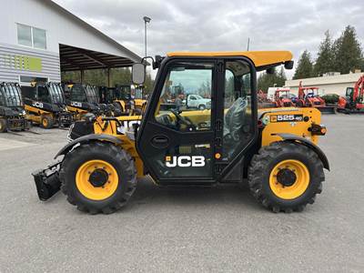 JCB 525-60 AGRI PLUS Telehandler - 5500lb Capacity, 20ft Lift Height