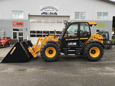 JCB 542-70 AGRI Telehandler - 9000lb Capacity, 22ft Lift Height
