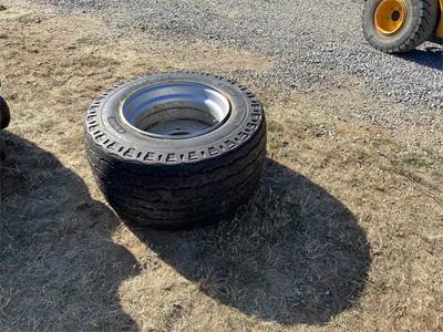 MAGIC 400/45L17.5 Tire