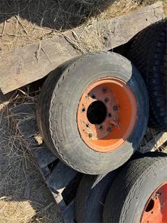20.5X8.0-10 Tire
