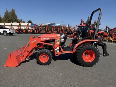 Kubota B2601HSD Tractor