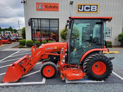 Kubota B2650HSDC Tractor