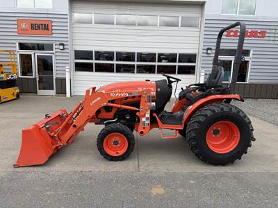 Kubota LX2610HSD Tractor