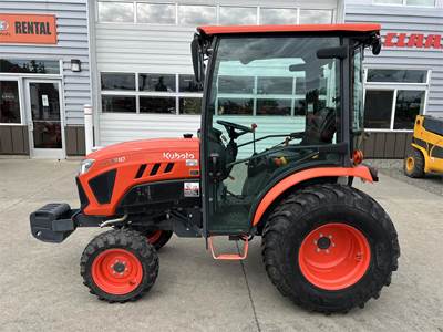 Kubota LX2610HSDC Tractor