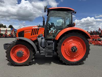 Kubota M7-151 PREMIUM KVT Tractor