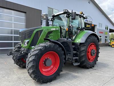 Fendt 828 VARIO Tractor