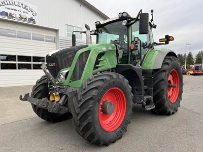 Fendt 828 VARIO Tractor