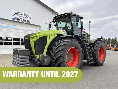 Claas XERION 5000 Tractor