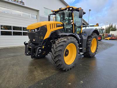 JCB FASTRAC 8330 Tractor
