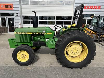 John Deere 2240 Tractor