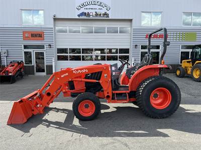 Kubota L4760HST Tractor